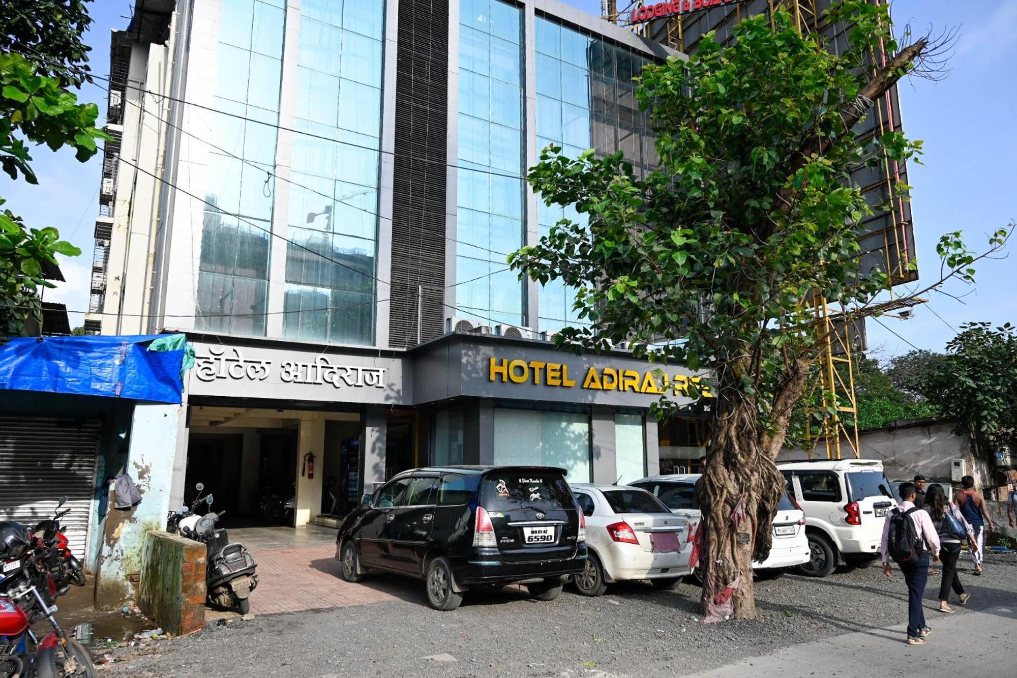Adiraj Residency Hotell Navi Mumbai Exteriör bild