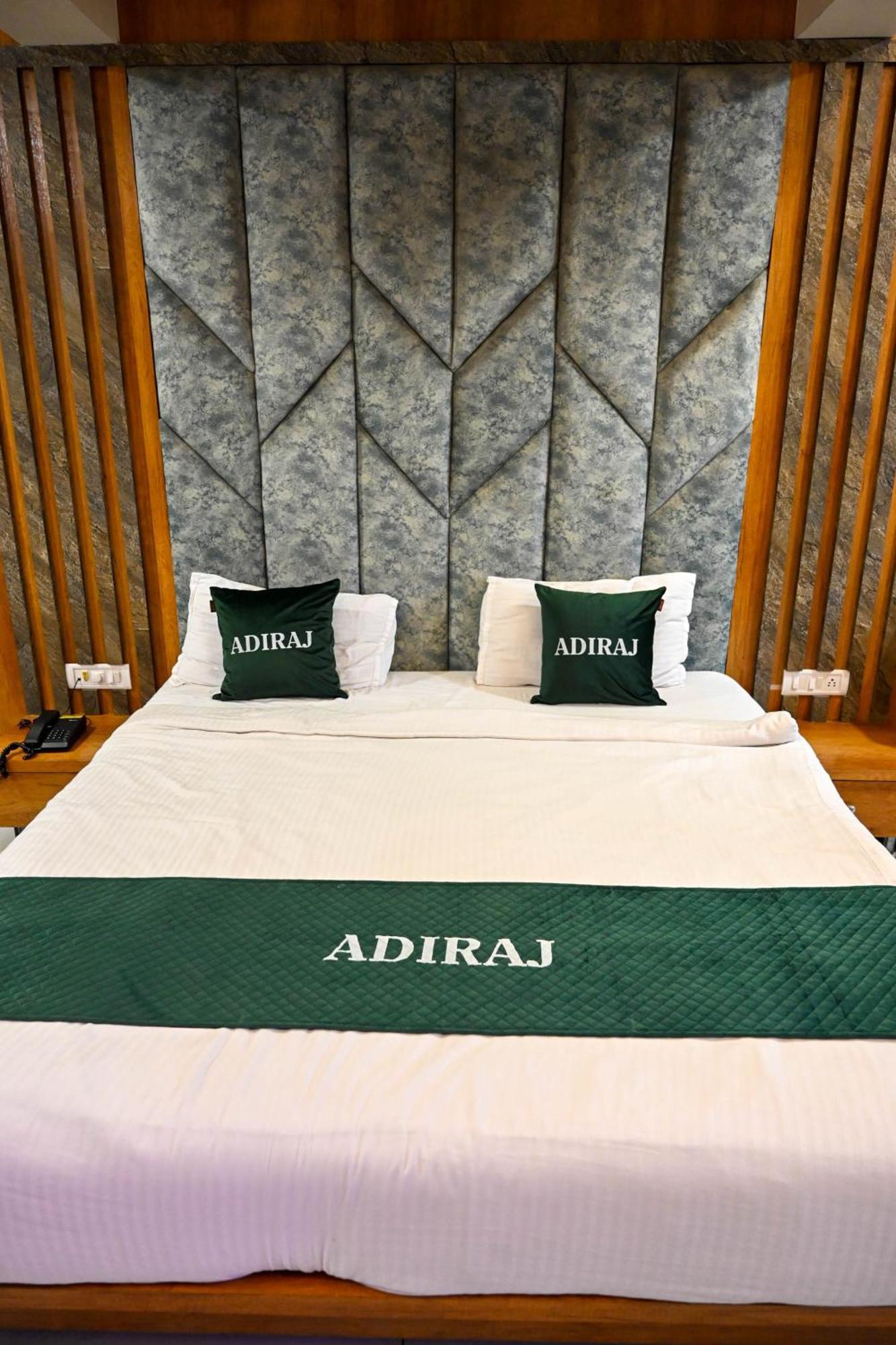 Adiraj Residency Hotell Navi Mumbai Exteriör bild