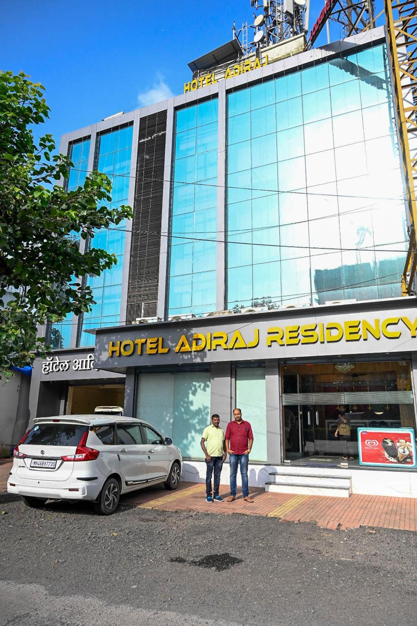 Adiraj Residency Hotell Navi Mumbai Exteriör bild