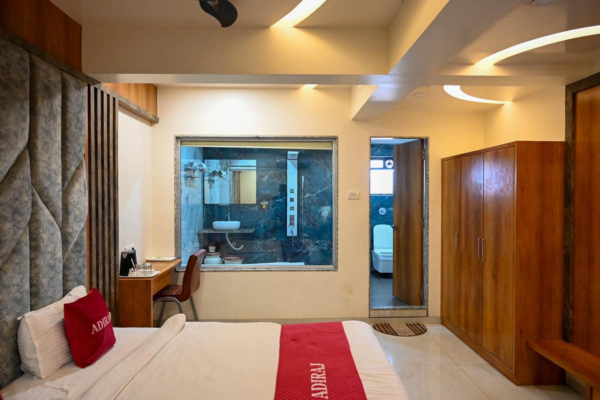 Adiraj Residency Hotell Navi Mumbai Exteriör bild